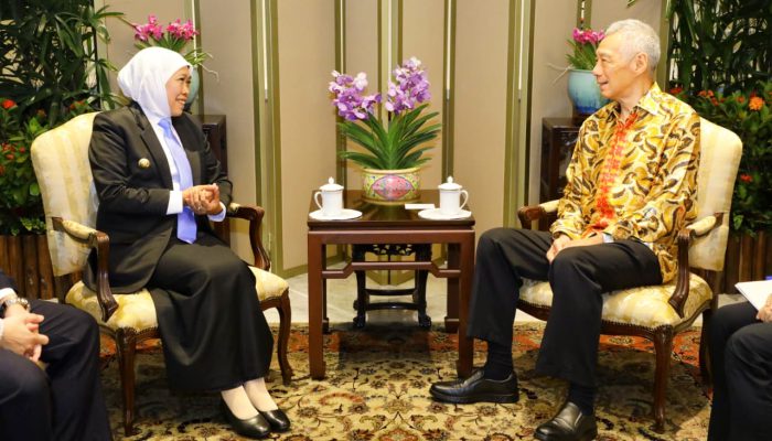 Khofifah Bahas Pendidikan Hingga Investasi dengan Senior Minister Singapura dalam Rising Fellowship