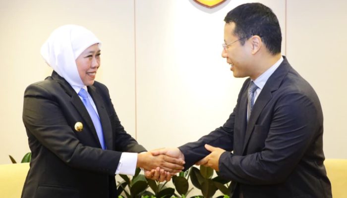 RISING Fellowship Buka Peluang Baru, Gubernur Khofifah Bertemu Menteri Pendidikan Singapura untuk Kolaborasi Pendidikan
