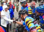 Tour de’ Jakarta–IKN Disambut Meriah, Khofifah: Gowes Satukan Energi Nusantara