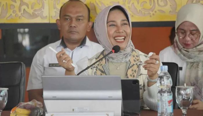 Wali Kota Ning Ita Dorong ASN Tingkatkan Semangat Kerja Usai Apel Pagi