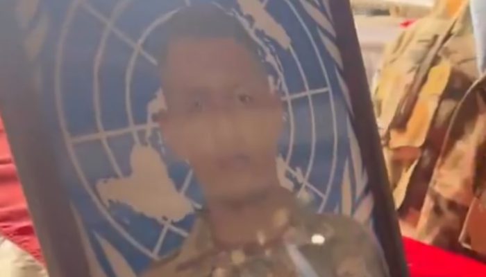 Tiga Prajurit TNI Gugur, Dilepas dengan Penghormatan Militer Penuh Haru