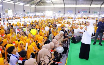 Peringati May Day 2026, Gubernur Khofifah Ajak Sinergi Tiga Pilar Industri Demi Buruh Sejahtera