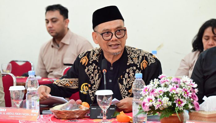 Gaji Guru Rp30 Juta Jadi Sorotan, DPR Minta Pemerintah Susun Skema Realistis