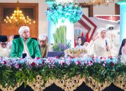 Dzikir dan Sholawat Bersama Habib Syech, Khofifah Doakan Indonesia Makin Damai dan Sejahtera