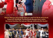 Semarak HUT ke-81 RI, Ribuan Warga Saksikan Penurunan Bendera Merah Putih di Grahadi