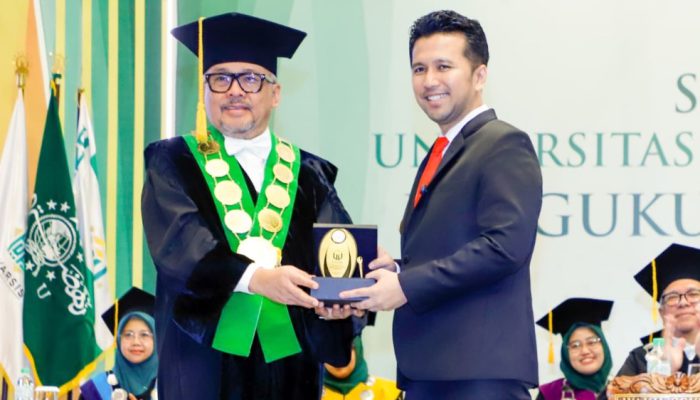 Di Hadapan Mahasiswa Baru UNUSA, Wagub Emil Ungkap Tiga Bekal Penting Menuju Indonesia Emas 2045